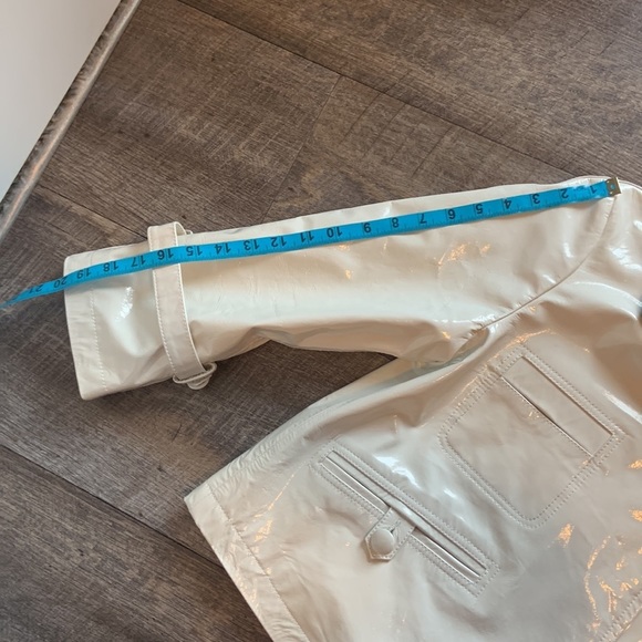 Vintage J'Envie Cream Patent Leather Moto Jacket - Picture 14 of 16